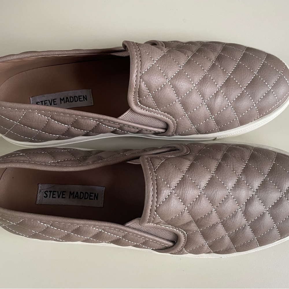 Steve Madden Women's Ecentrcq shoes, Taupe, size 9 EUC - Picture 4 of 7